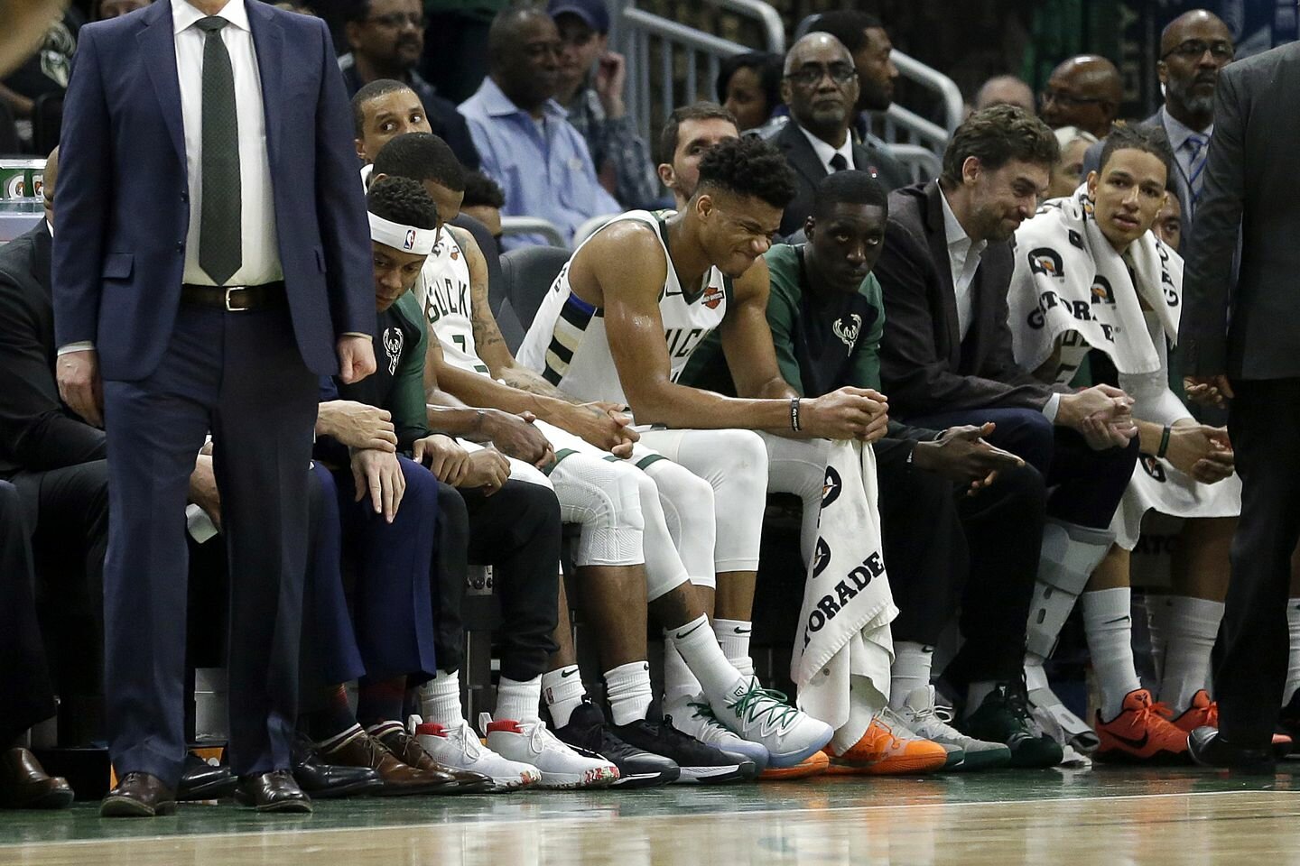 Antetokounmpo Knocked Out Of NBA Action By Injury, But Bucks Still Win