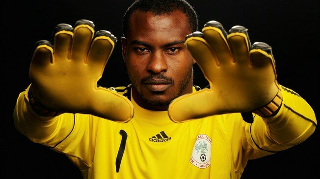 Enyeama Joins CAF’s ‘Hand Washing Challenge’ In War Against Coronavirus